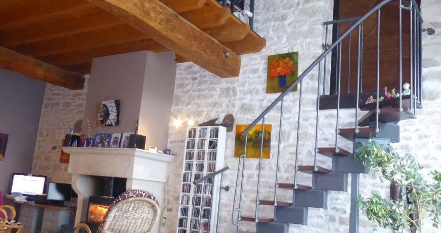 vente Maison en pierre Soleymieu