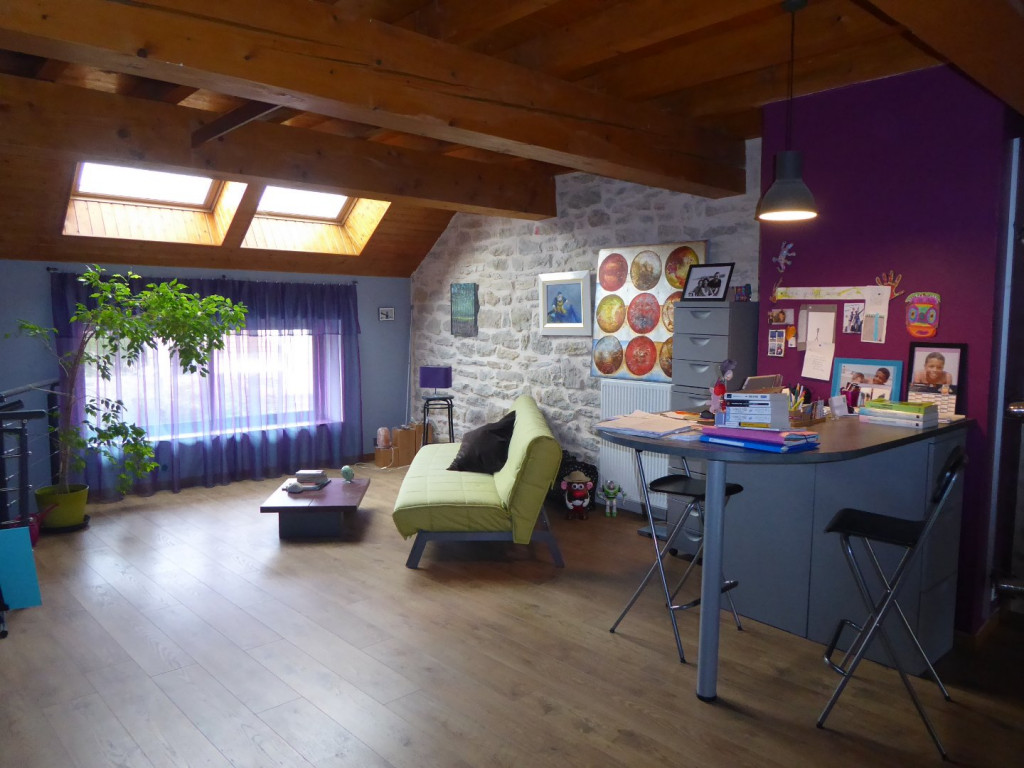 à vendre Maison en pierre Soleymieu - Photo 9