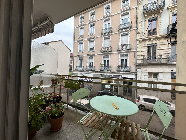location Appartement Voiron - Photo 4