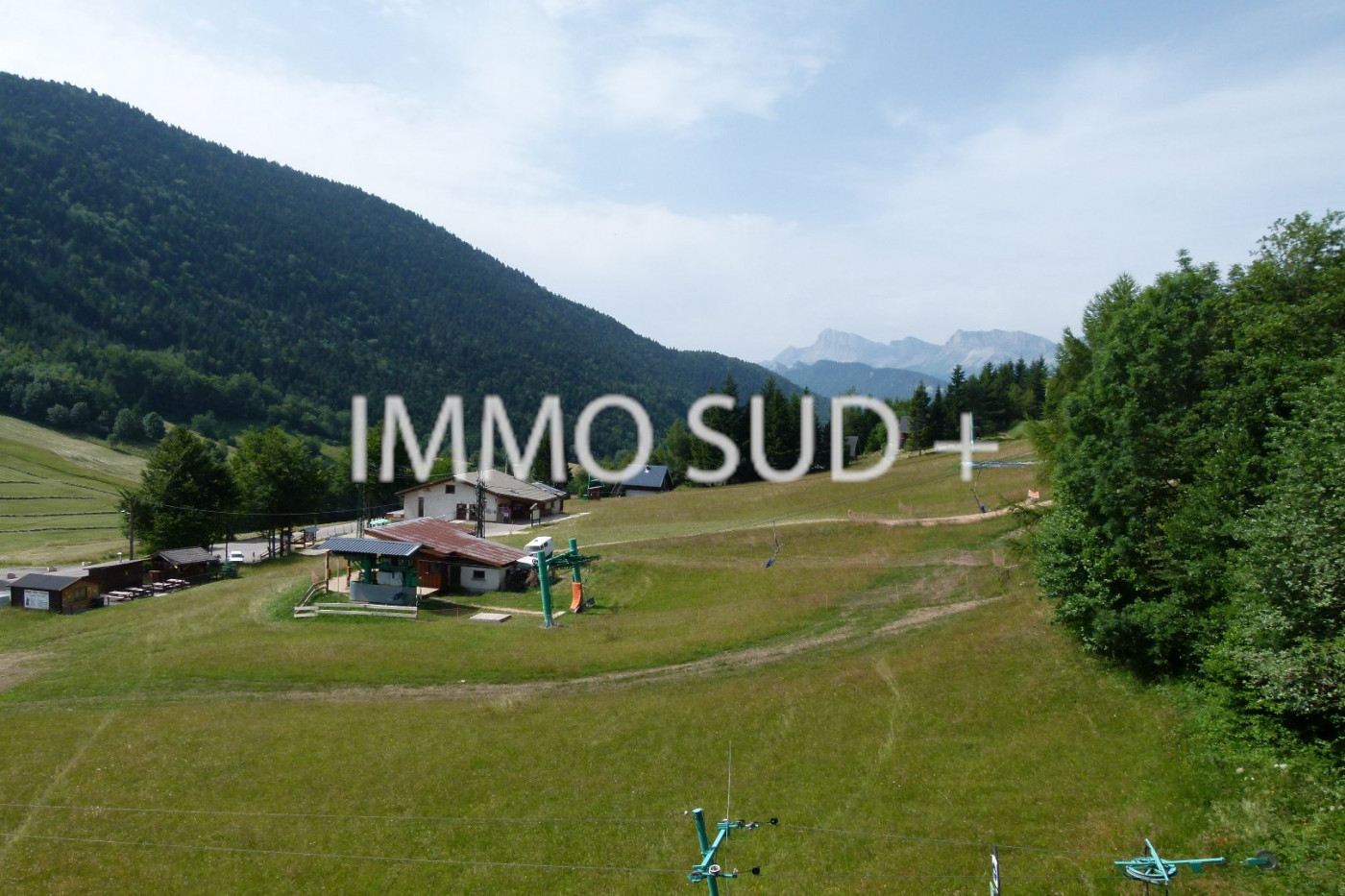 vente Studio Chateau Bernard - Photo 9