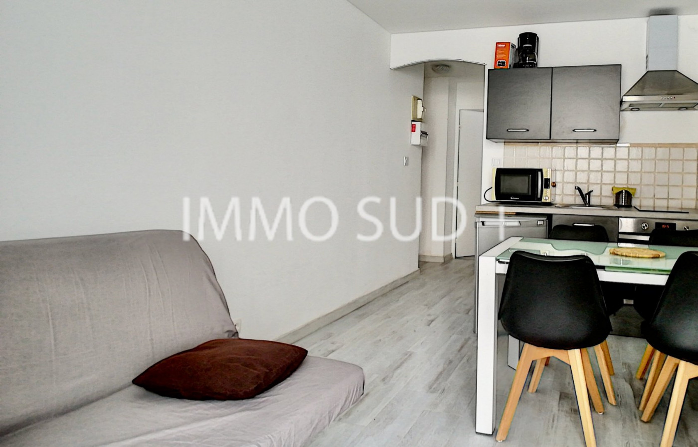 vente Appartement Chateau Bernard - Photo 1