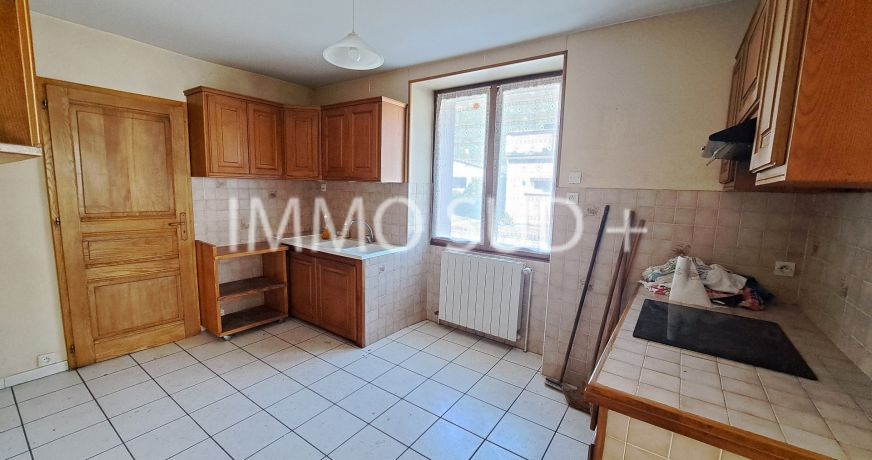 vente Ensemble immobilier Sechilienne