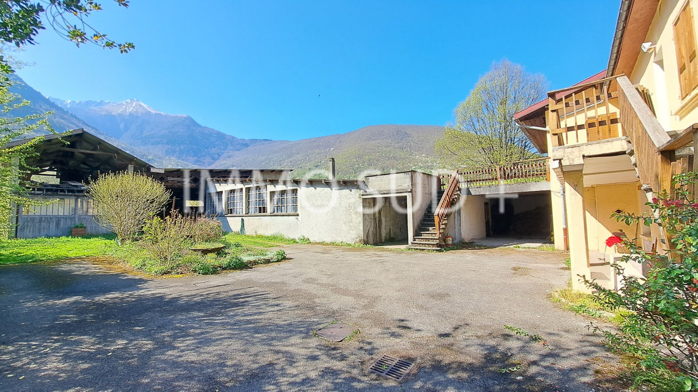 vente Ensemble immobilier Sechilienne - Photo 2