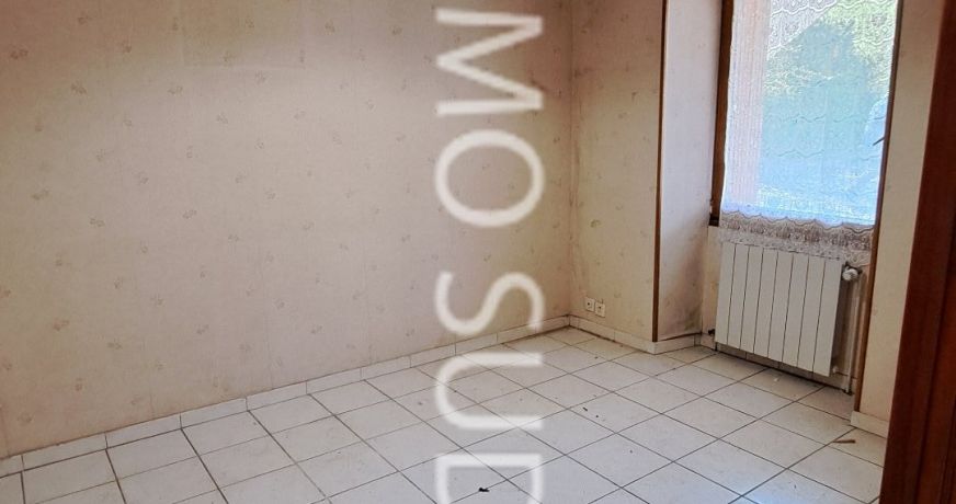 vente Ensemble immobilier Sechilienne