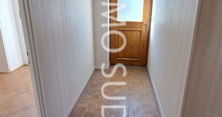 vente Ensemble immobilier Sechilienne