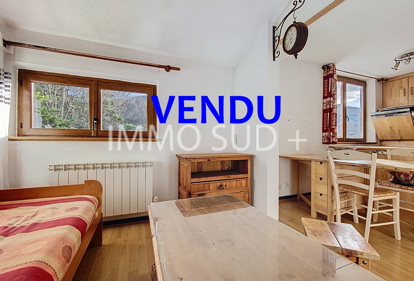 vente Appartement Chateau Bernard - Photo 1