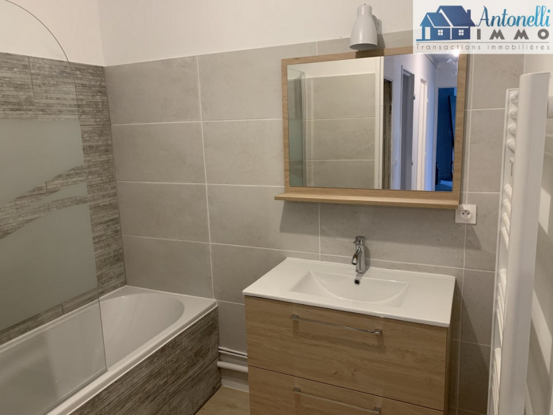 vente Appartement rénové Bourgoin Jallieu - Photo 9