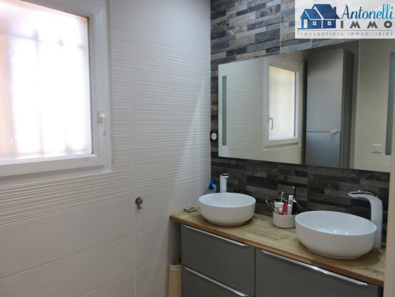 vente Maison Saint Clair De La Tour - Photo 7