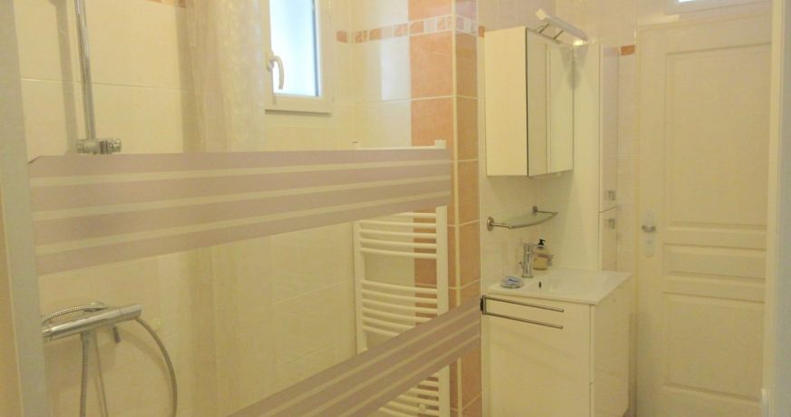 vente Maison et dépendances Morestel