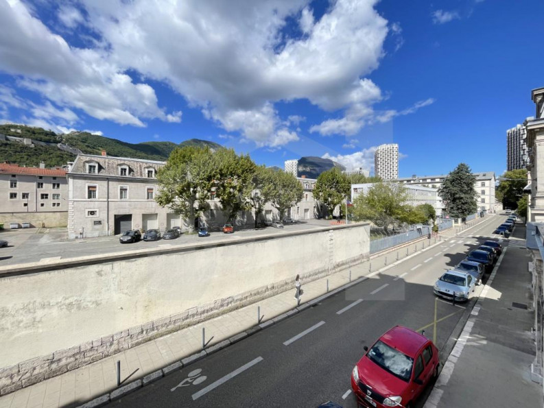 vente Appartement Grenoble - Photo 10