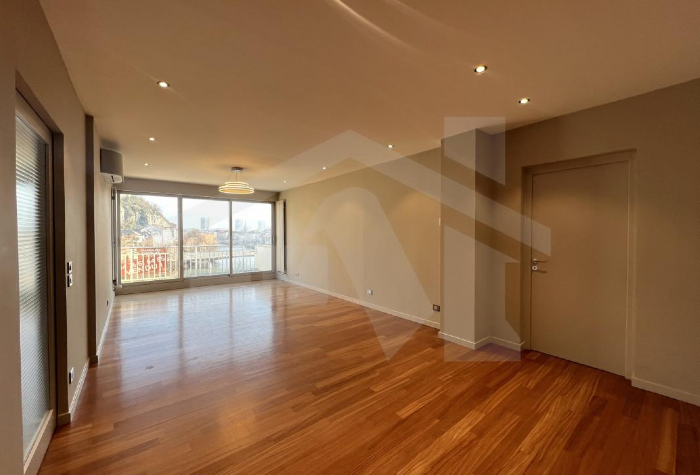 vente Appartement Grenoble - Photo 2