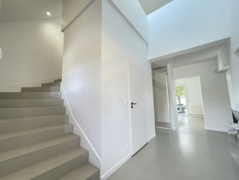 vente Maison Saint-nazaire-les-eymes - Photo 10