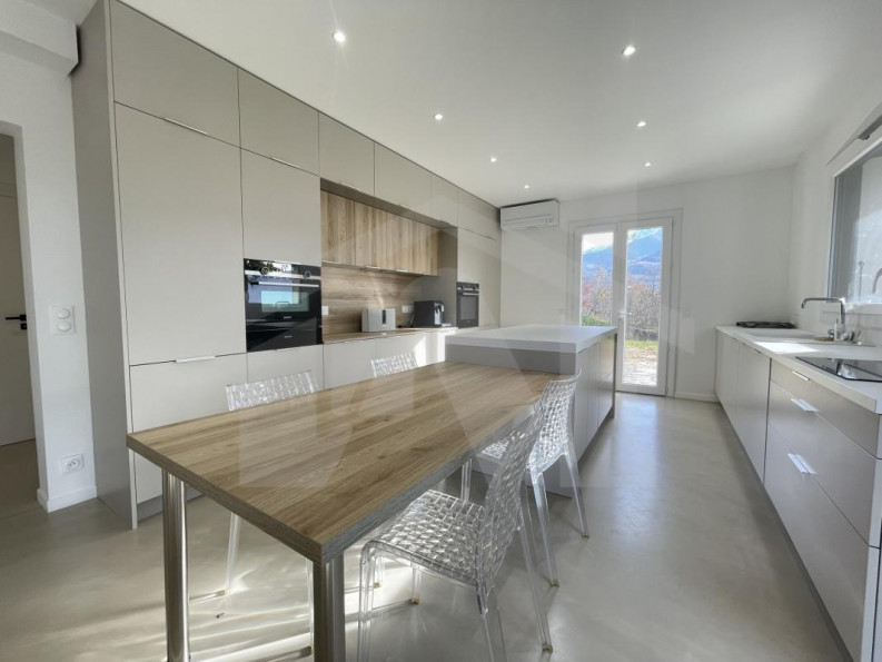 vente Maison Saint-nazaire-les-eymes - Photo 2