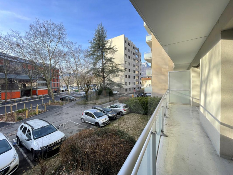 vente Appartement Grenoble - Photo 2