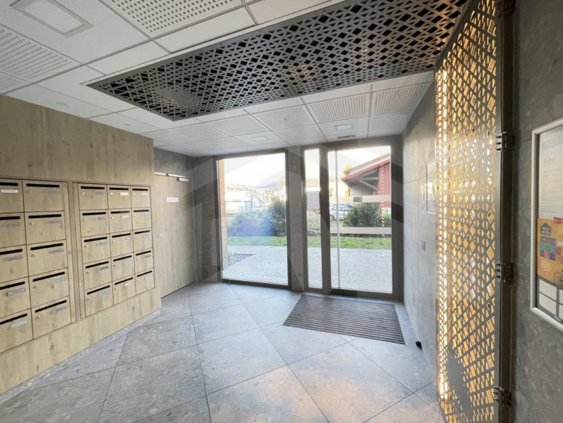 vente Local commercial Crolles - Photo 7