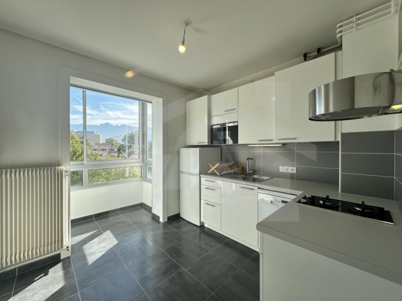 location Appartement Grenoble - Photo 2