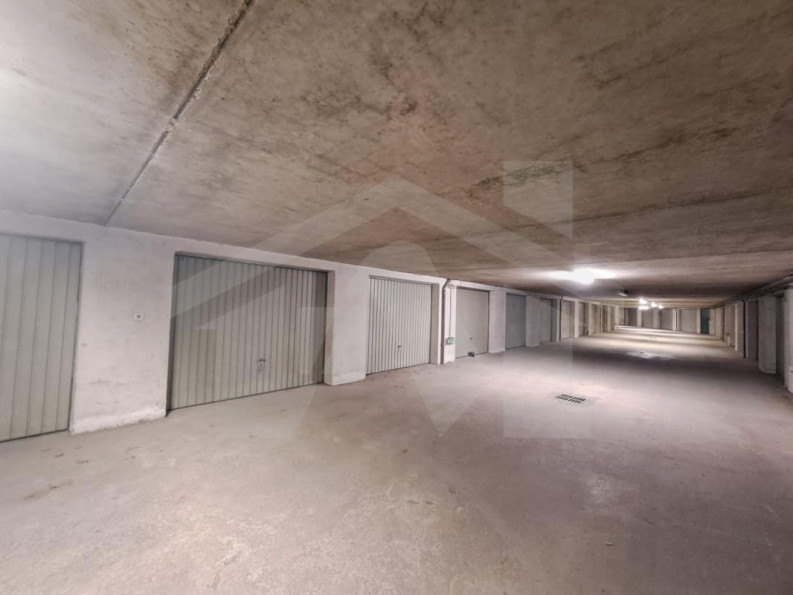 location Parking intérieur Grenoble - Photo 2