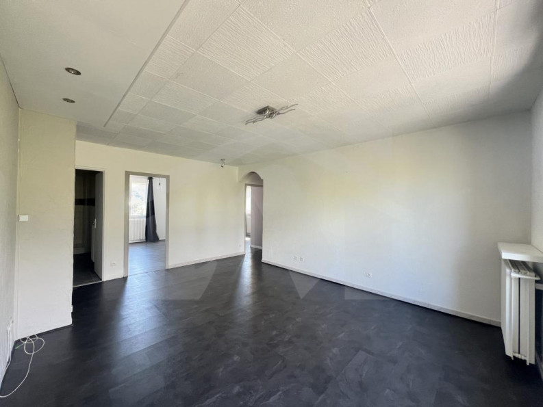 location Appartement Le Pont-de-claix - Photo 2