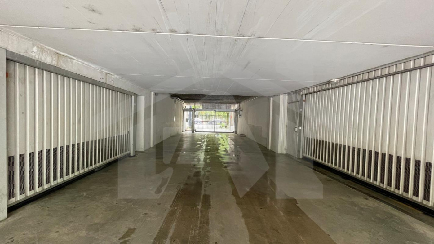 à louer Parking intérieur Grenoble - Photo 3