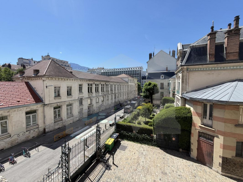 location Appartement Grenoble - Photo 2