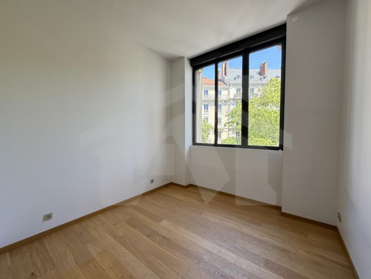 à louer Appartement Grenoble - Photo 9