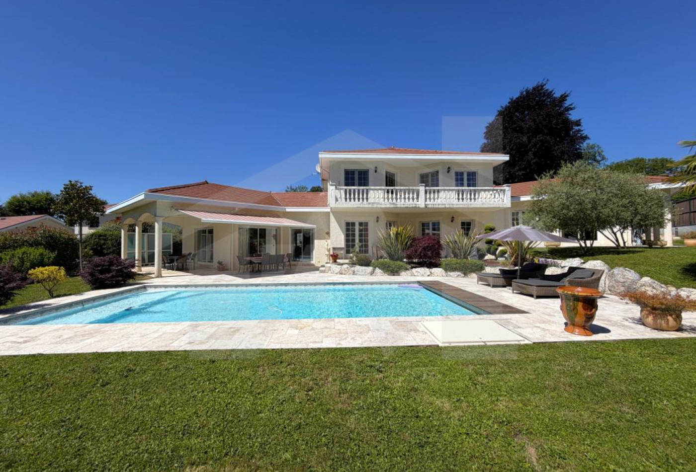 vente Maison Brié-et-angonnes - Photo 1