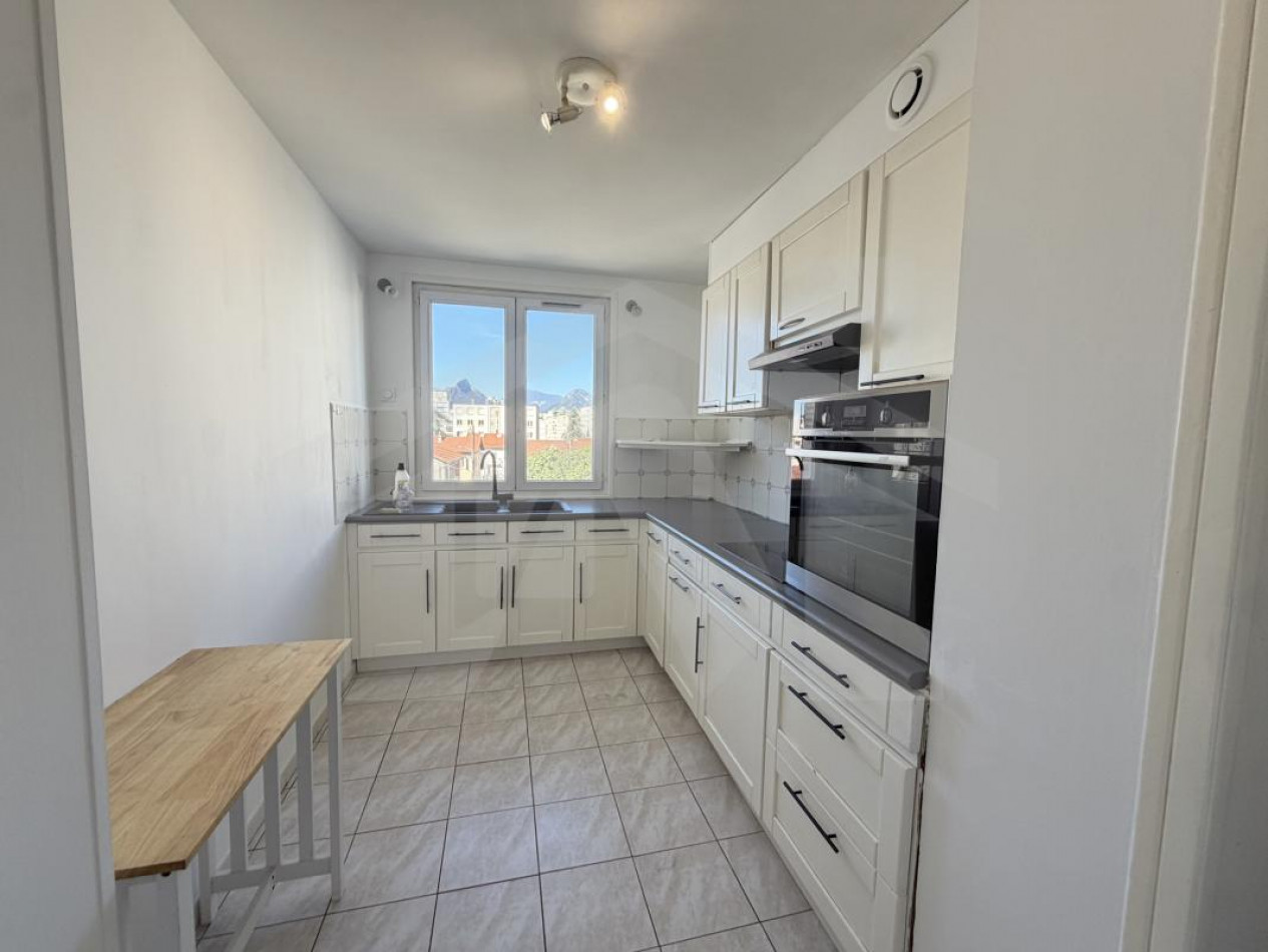 à louer Appartement Le Pont-de-claix - Photo 3