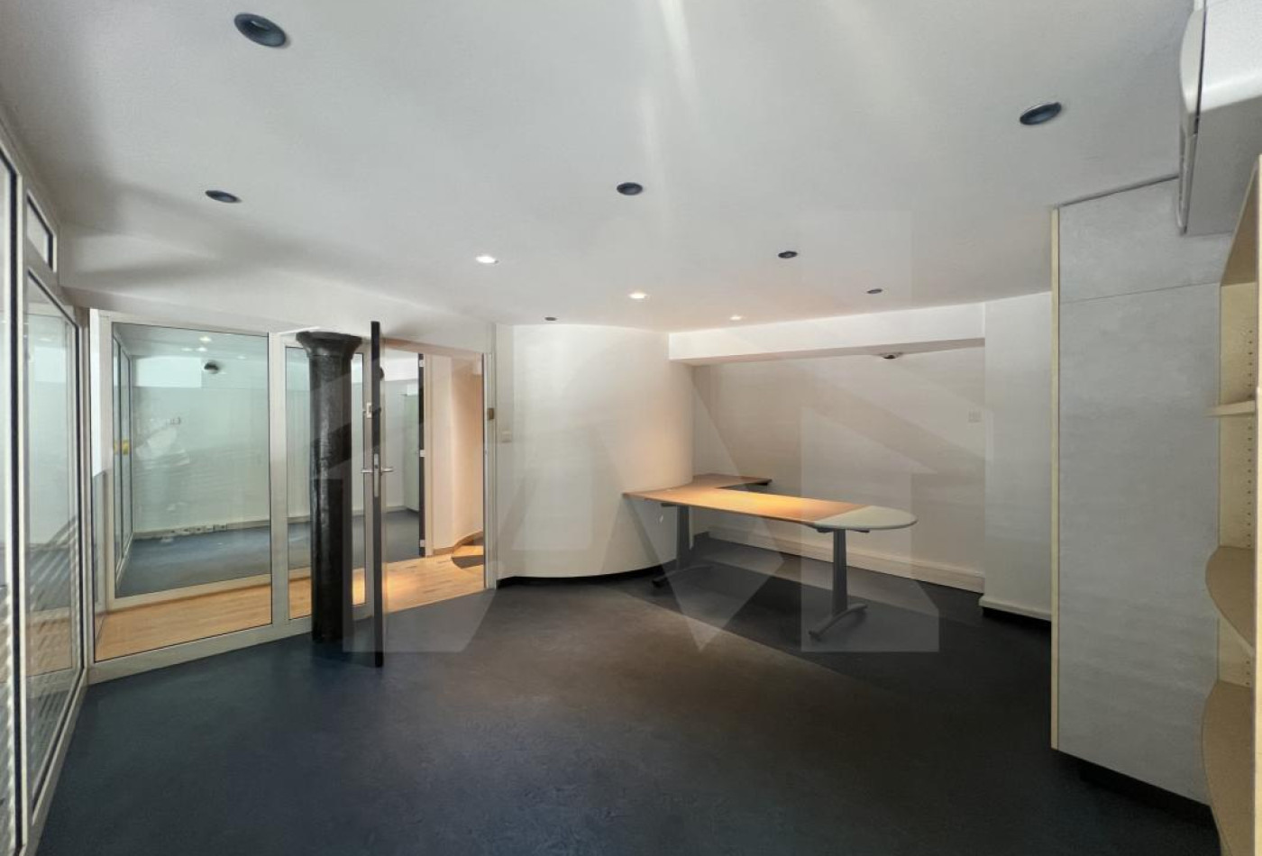 vente Local commercial Grenoble - Photo 3
