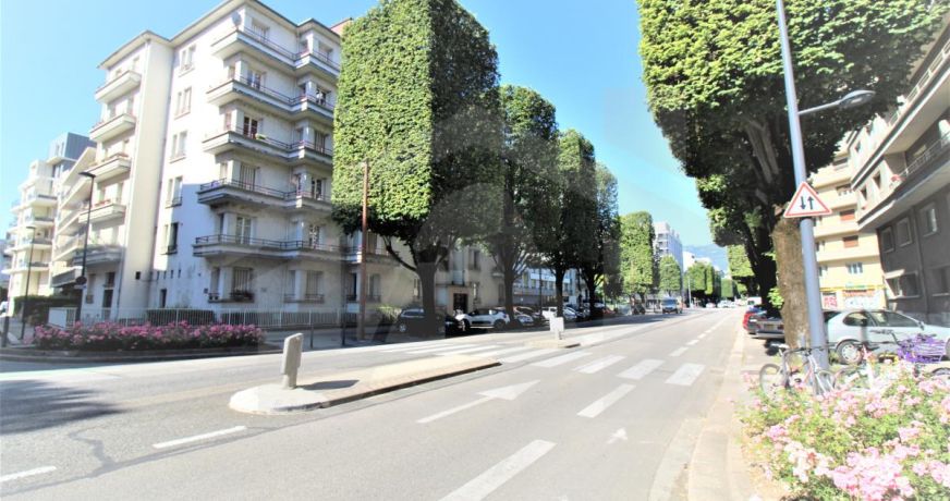 location Parking intérieur Grenoble