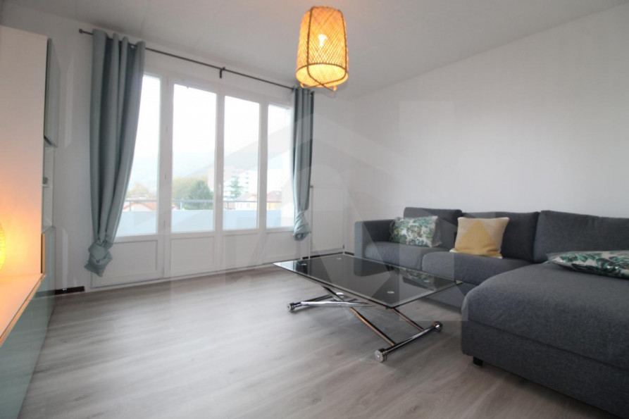 location Appartement Saint-martin-d'hères - Photo 2
