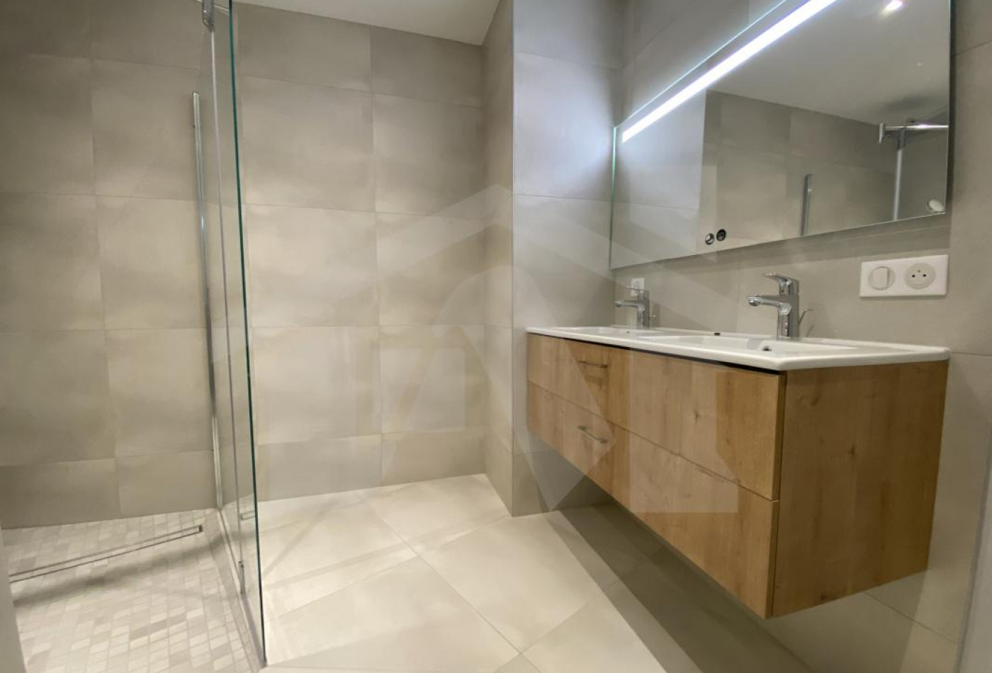 location Appartement Grenoble - Photo 4