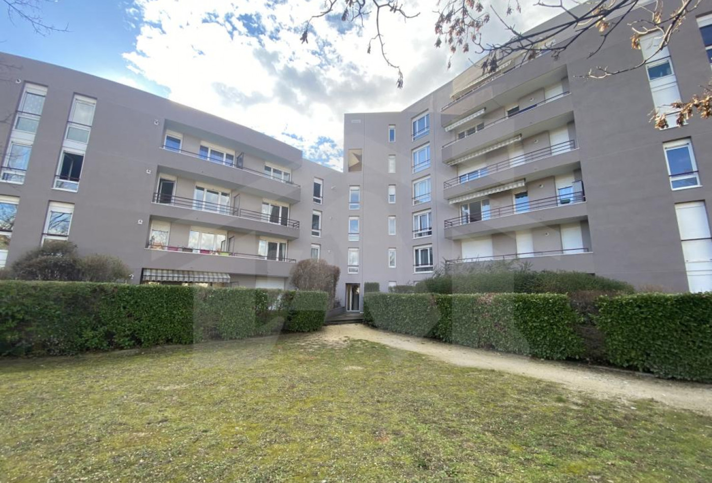 location Appartement Grenoble - Photo 2