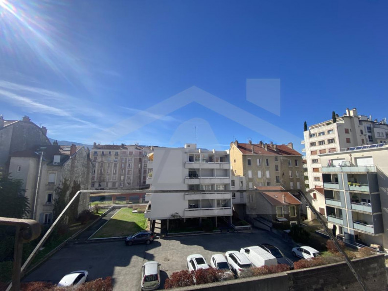 location Appartement Grenoble - Photo 7
