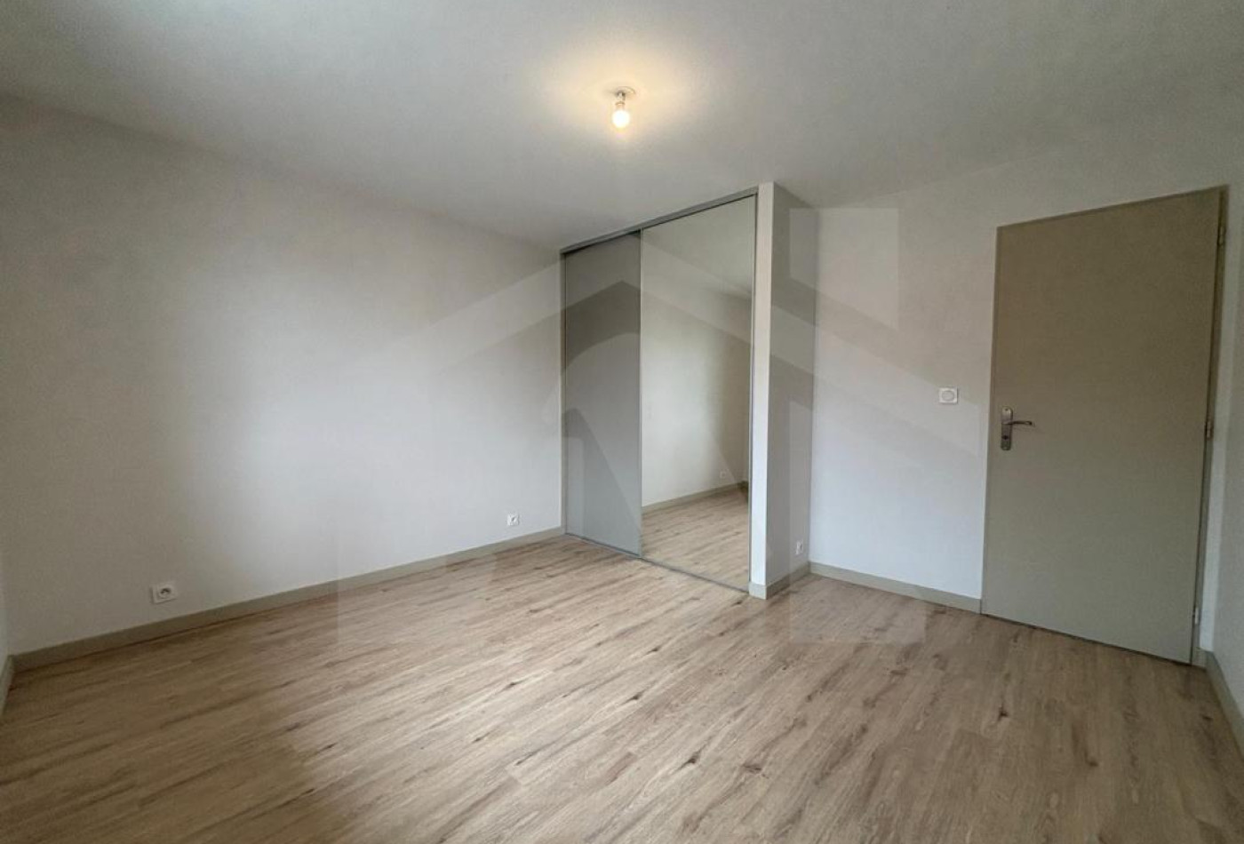 location Appartement Fontaine - Photo 3