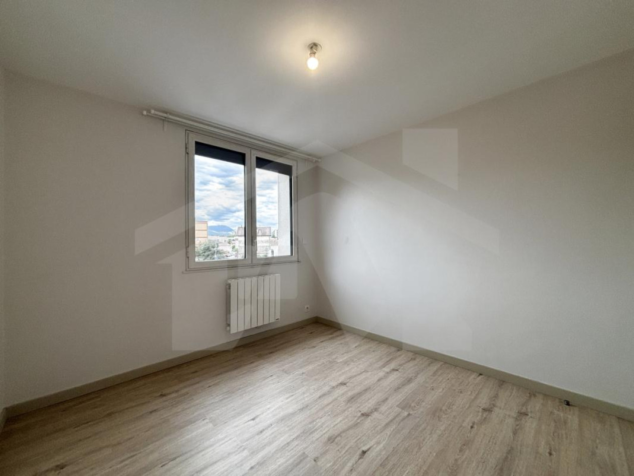 à louer Appartement Fontaine - Photo 5
