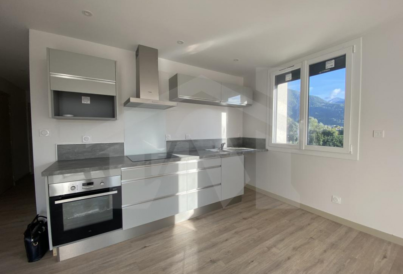 location Appartement Fontaine - Photo 1