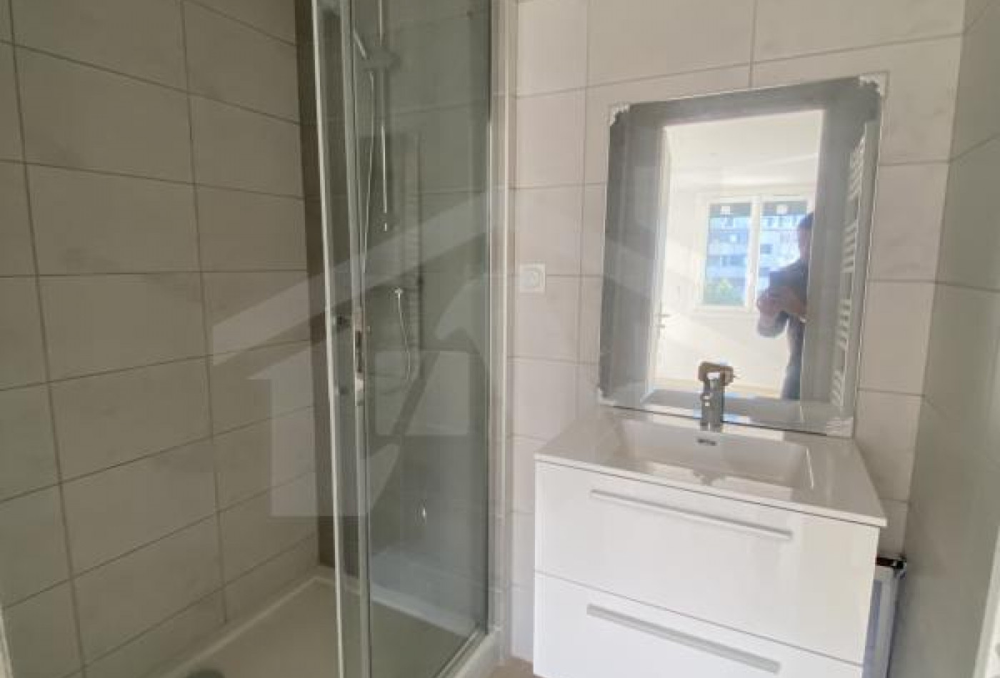 location Appartement Fontaine - Photo 3