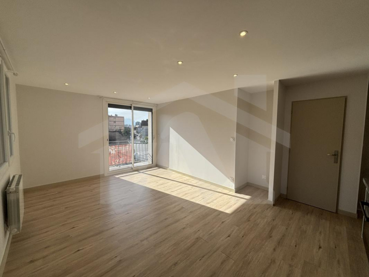 à louer Appartement Fontaine - Photo 3