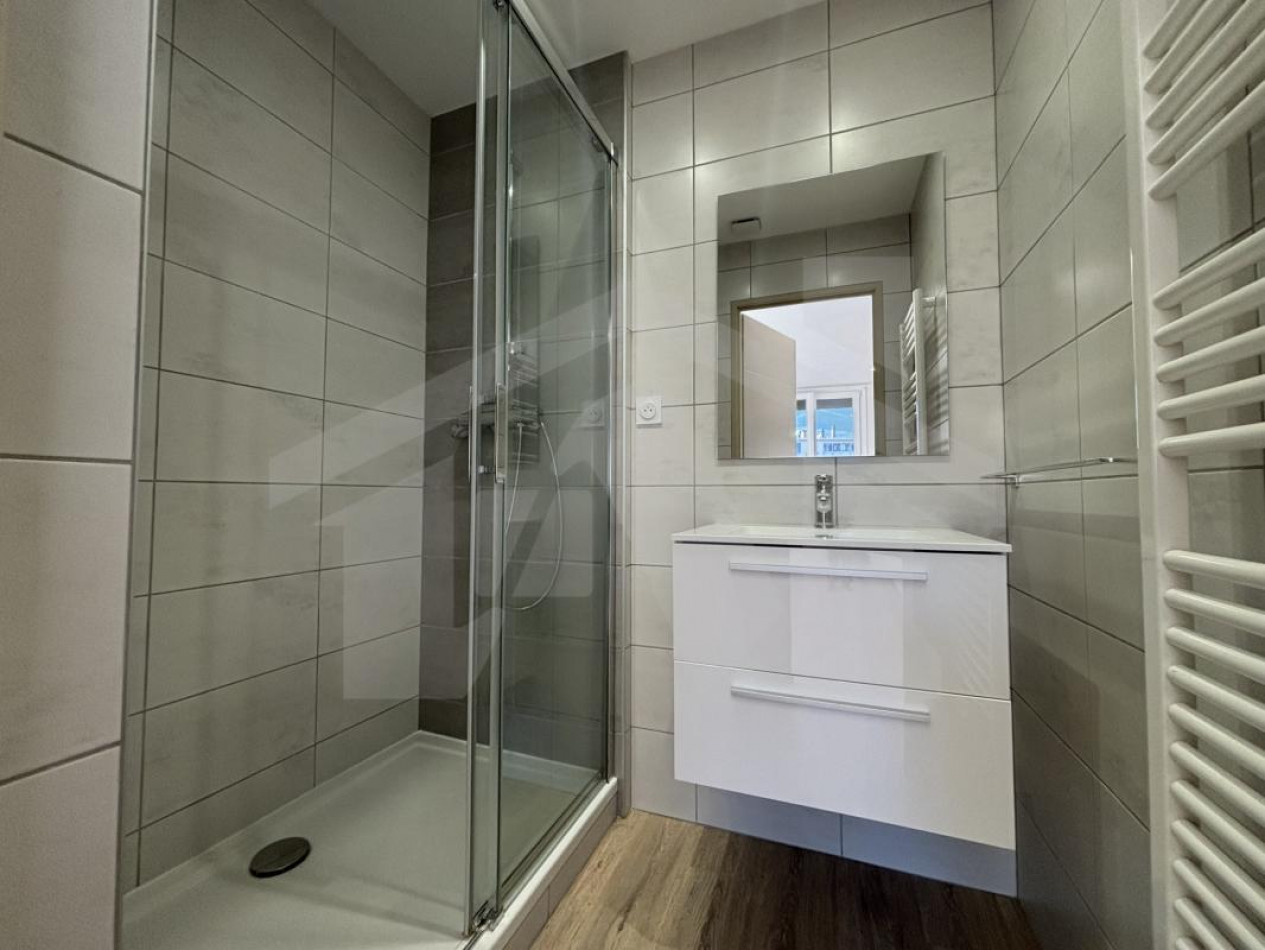 à louer Appartement Fontaine - Photo 6