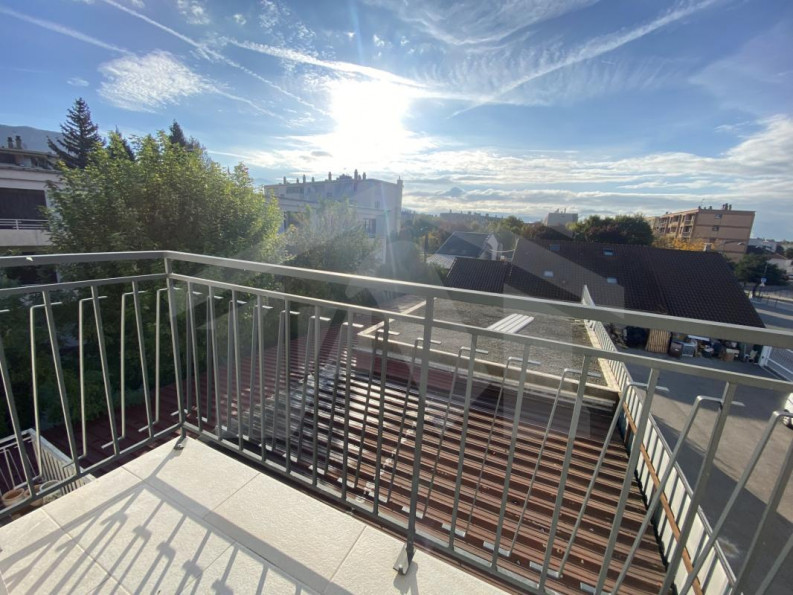 location Appartement Fontaine - Photo 9