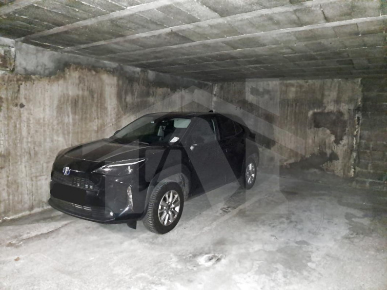 location Parking intérieur Grenoble - Photo 1