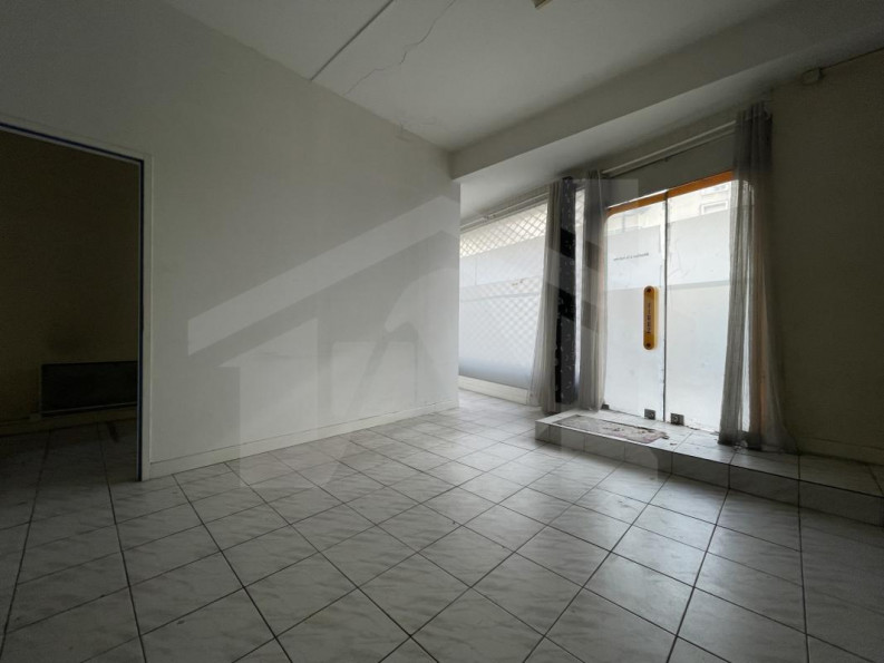 vente Local commercial Fontaine - Photo 4