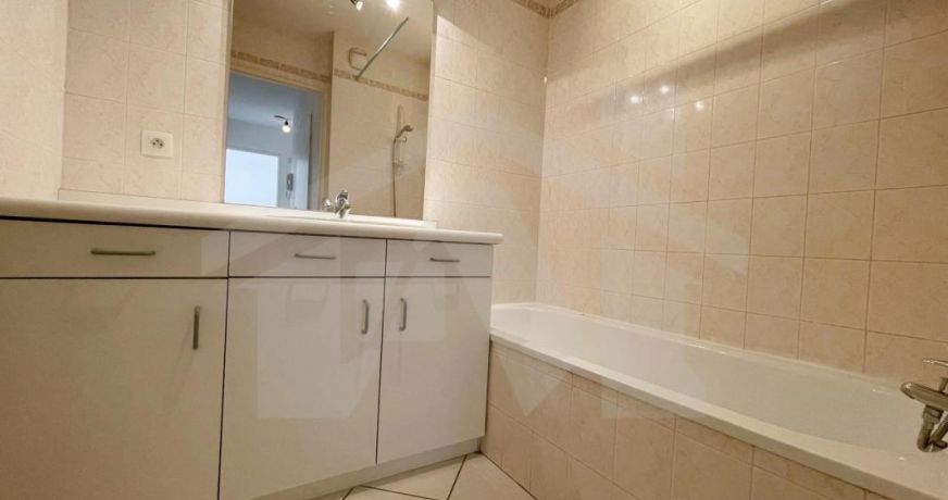 location Appartement Saint-nazaire-les-eymes