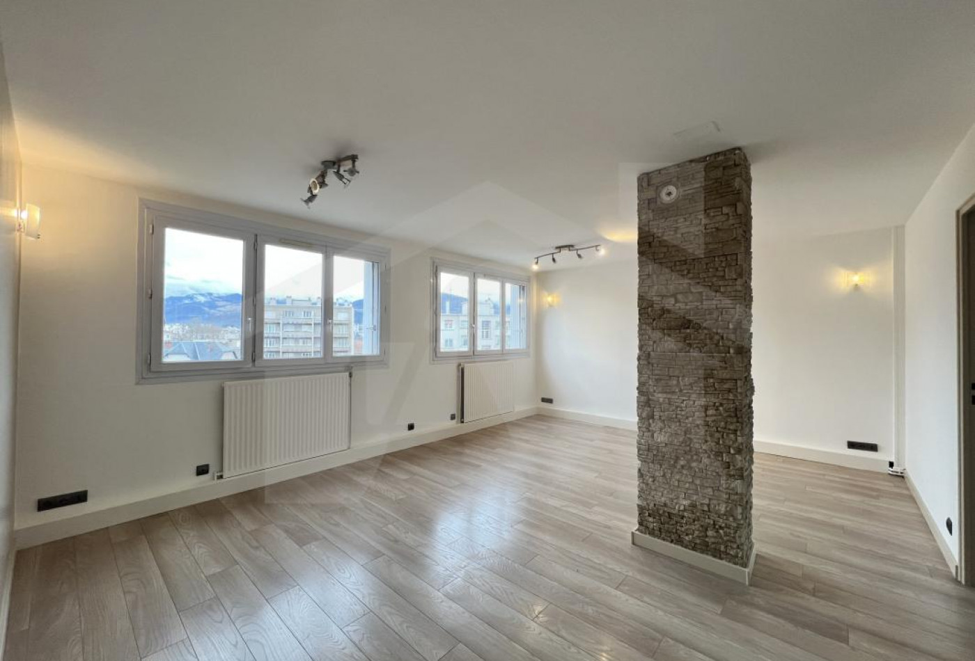 location Appartement Grenoble - Photo 1