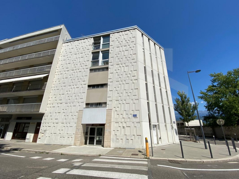 location Parking intérieur Grenoble - Photo 1