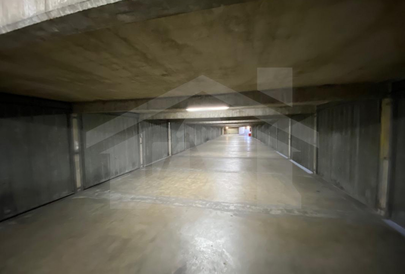 location Parking intérieur Grenoble - Photo 1