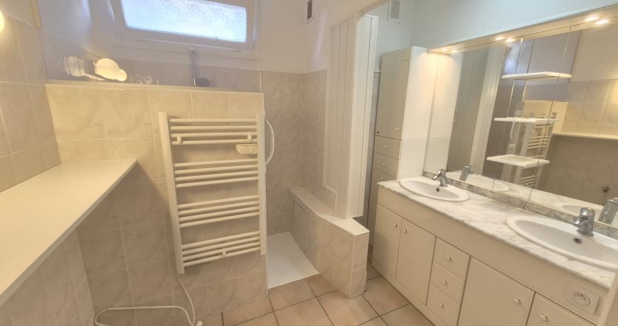 location Appartement Jassans Riottier
