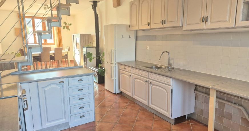location Maison Vezeronce Curtin