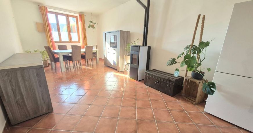location Maison Vezeronce Curtin