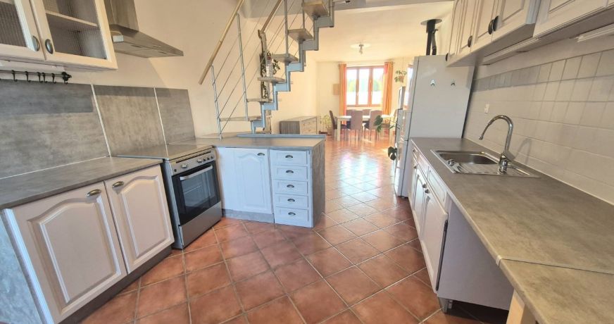 location Maison Vezeronce Curtin